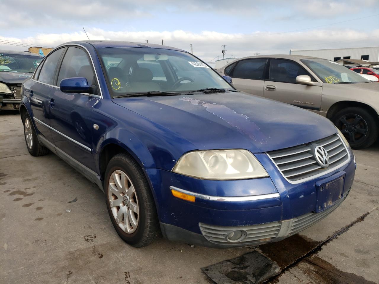 VOLKSWAGEN PASSAT GLS 2002 with VIN WVWPD63B22P111792 - Photo from auction