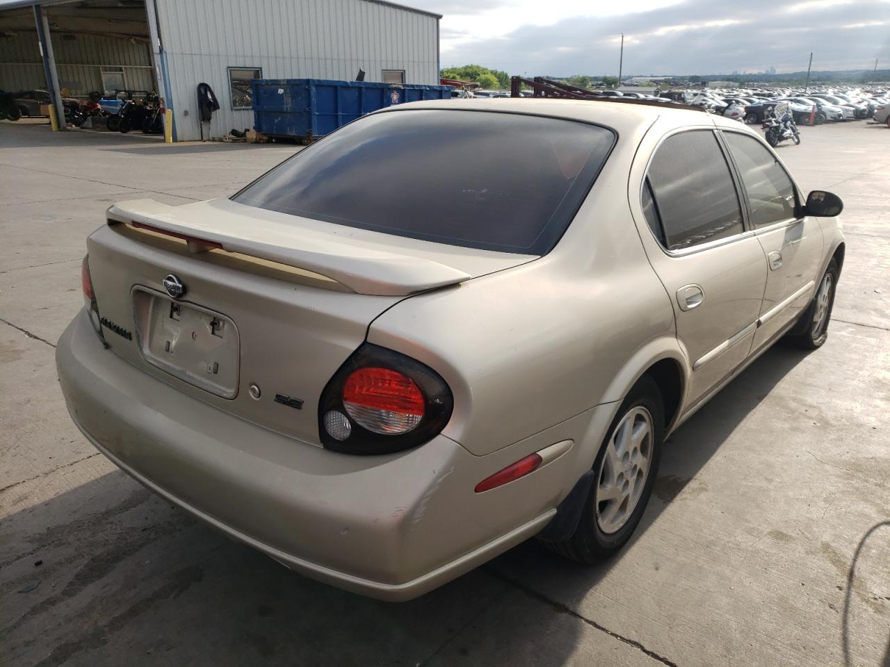 Photo 4 from auction – 2000 NISSAN MAXIMA GLE with VIN JN1CA31D2YT509940