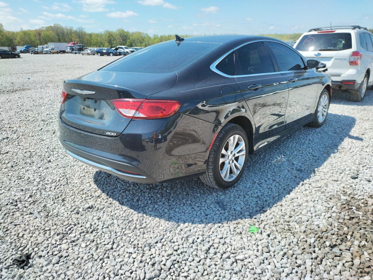 Photo 4 from auction – 2017 CHRYSLER 200 LIMITE with VIN 1C3CCCAB2HN504607
