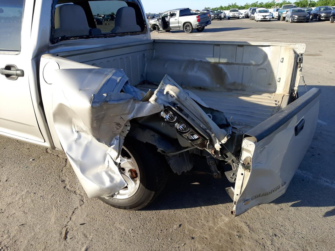 Photo 9 from auction – 2005 CHEVROLET COLORADO with VIN 1GCCS136658112646