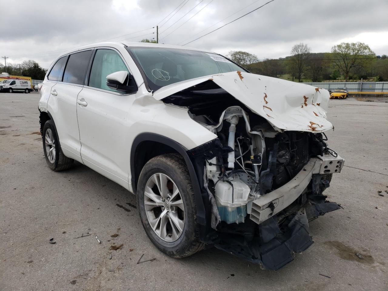 TOYOTA HIGHLANDER 2014 with VIN 5TDZKRFH3ES028558 - Photo from auction