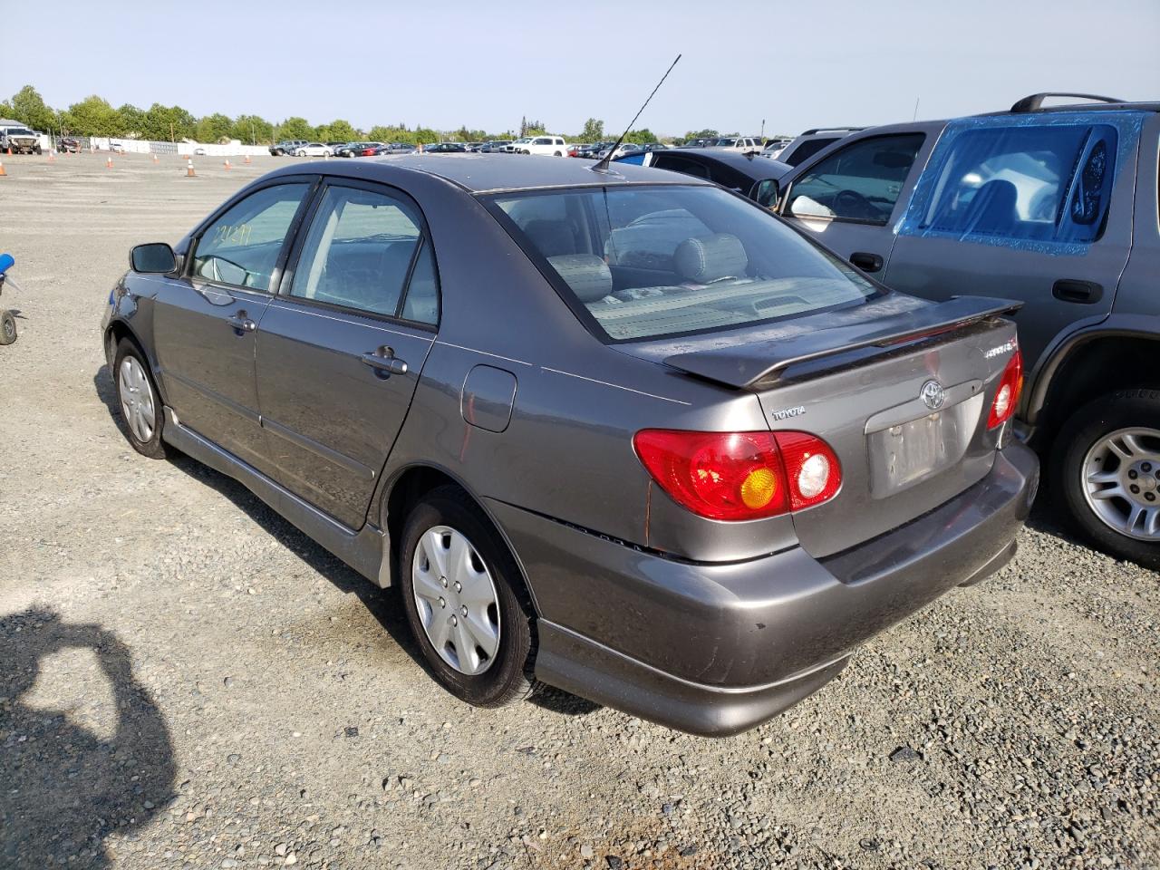 Photo 3 from auction – 2004 TOYOTA COROLLA with VIN 2T1BR32E74C290421