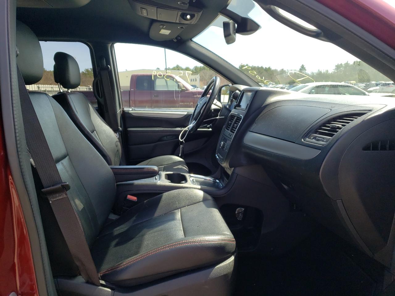 Photo 5 from auction – 2019 DODGE GRAND CARA with VIN 2C4RDGEG0KR676077