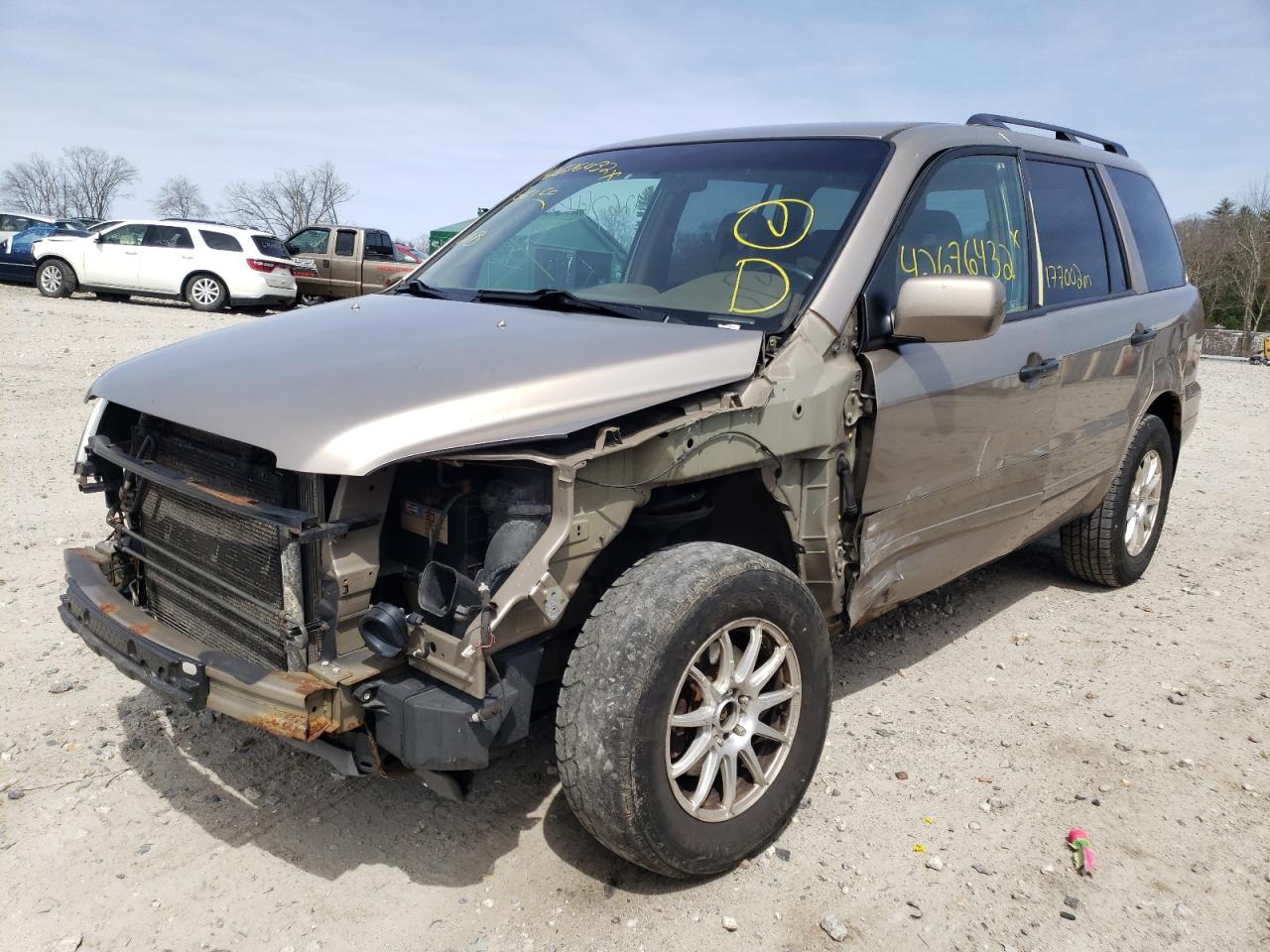 Photo 2 from auction – 2004 HONDA PILOT EXL with VIN 2HKYF18664H582355