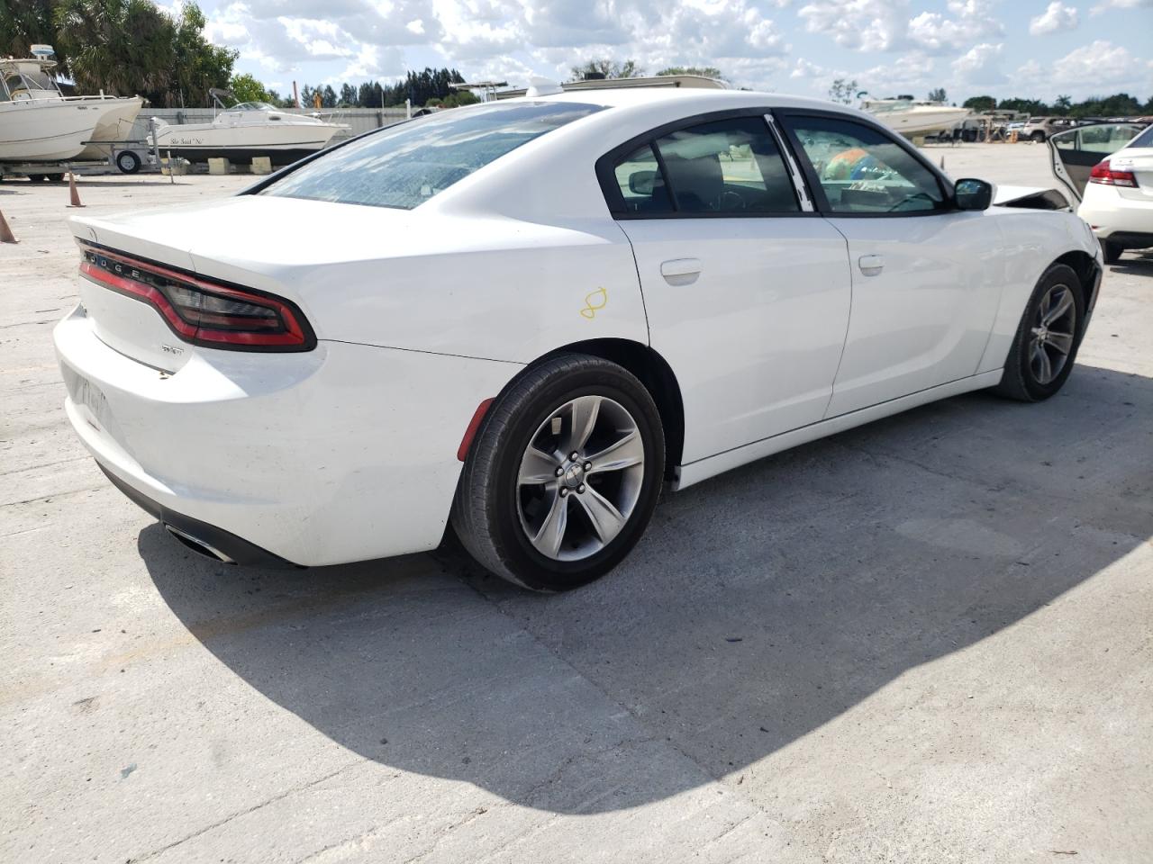 Photo 4 from auction – 2015 DODGE CHARGER SX with VIN 2C3CDXHG9FH893404