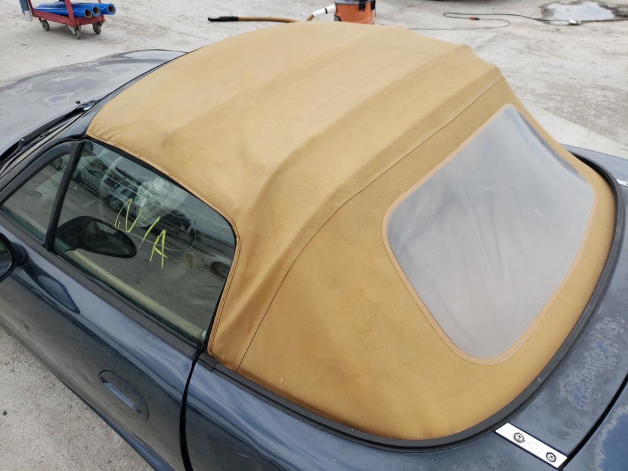 Photo 9 from auction – 2000 MAZDA MX-5 MIATA with VIN JM1NB3533Y0154766