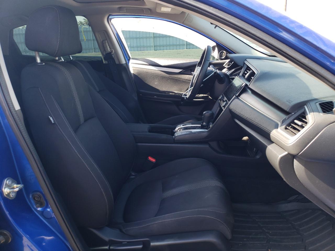 Photo 5 from auction – 2016 HONDA CIVIC EX with VIN 19XFC2F7XGE204954