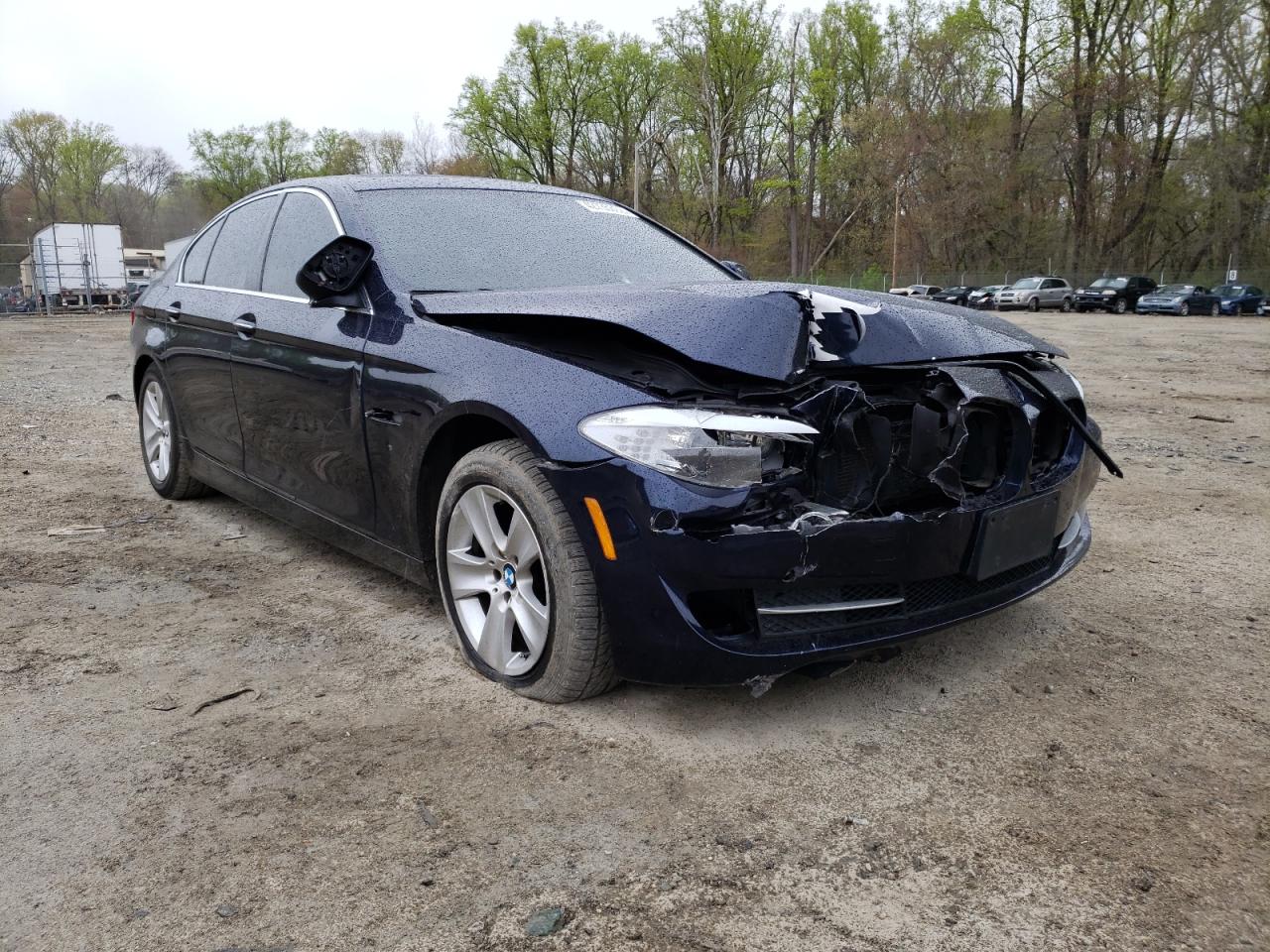 BMW 528 I 2011 with VIN WBAFR1C57BC742052 - Photo from auction