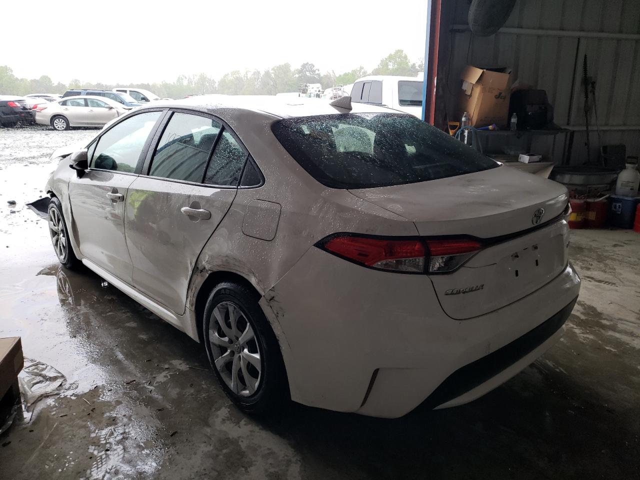 Photo 3 from auction – 2020 TOYOTA COROLLA LE with VIN 5YFEPRAE4LP121432