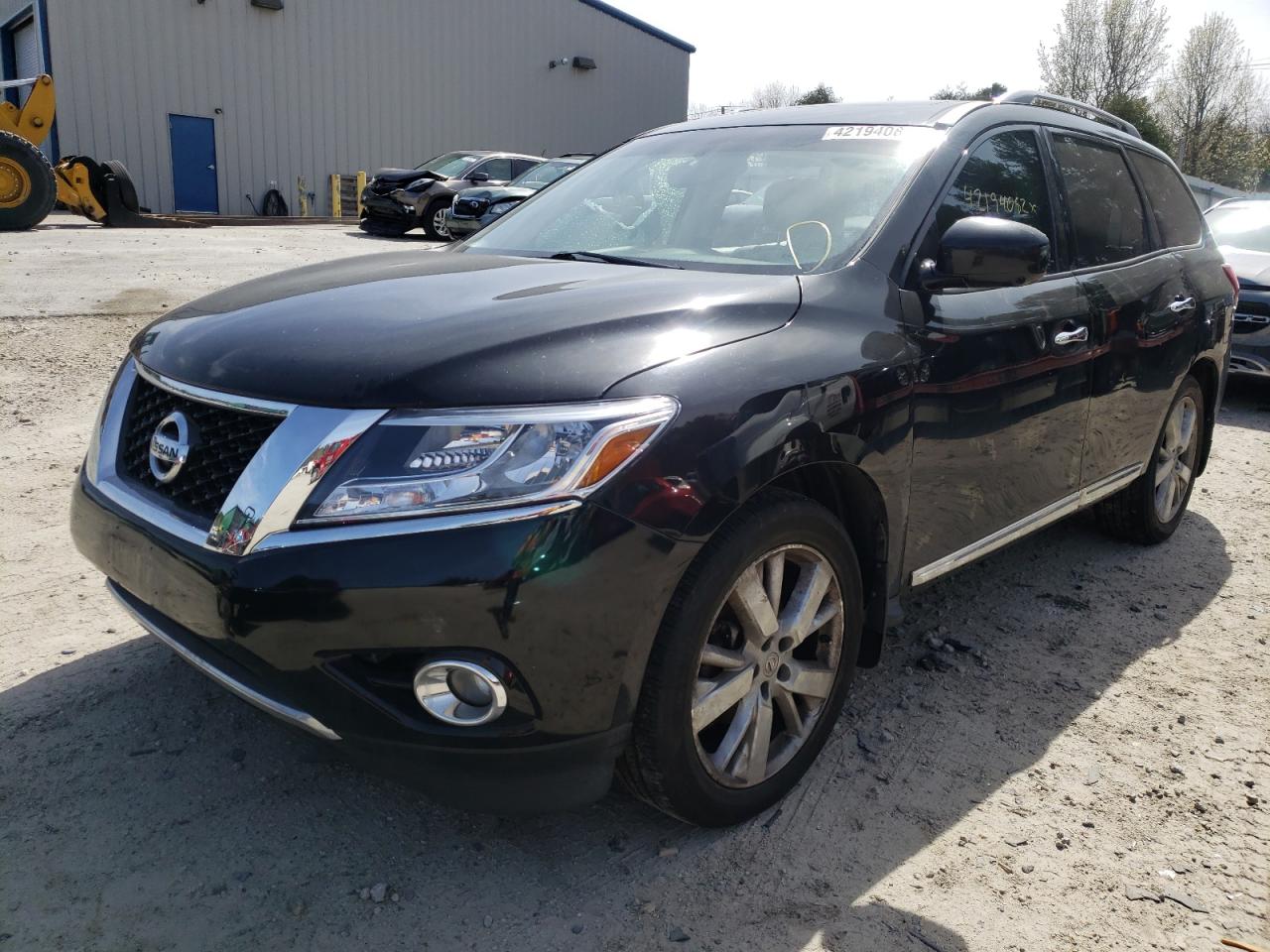 Photo 2 from auction – 2013 NISSAN PATHFINDER with VIN 5N1AR2MM9DC679527