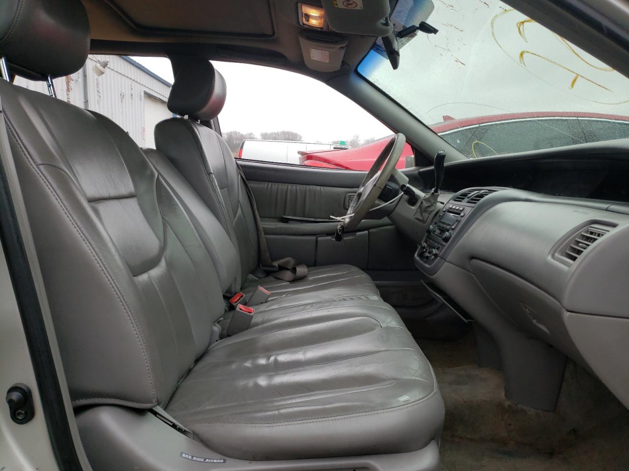 Photo 18 from auction – 2000 TOYOTA AVALON XL with VIN 4T1BF28B2YU007184