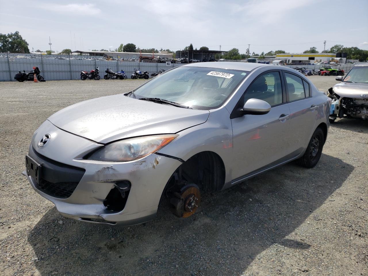 Photo 2 from auction – 2013 MAZDA 3 I with VIN JM1BL1UP6D1824033
