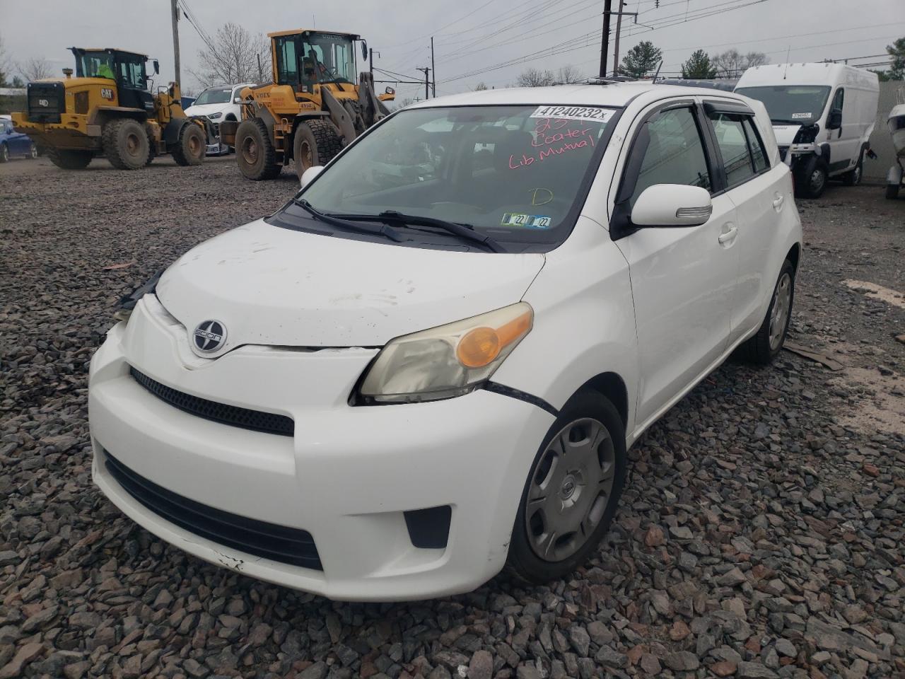 Photo 2 from auction – 2008 SCION XD with VIN JTKKU10418J024375