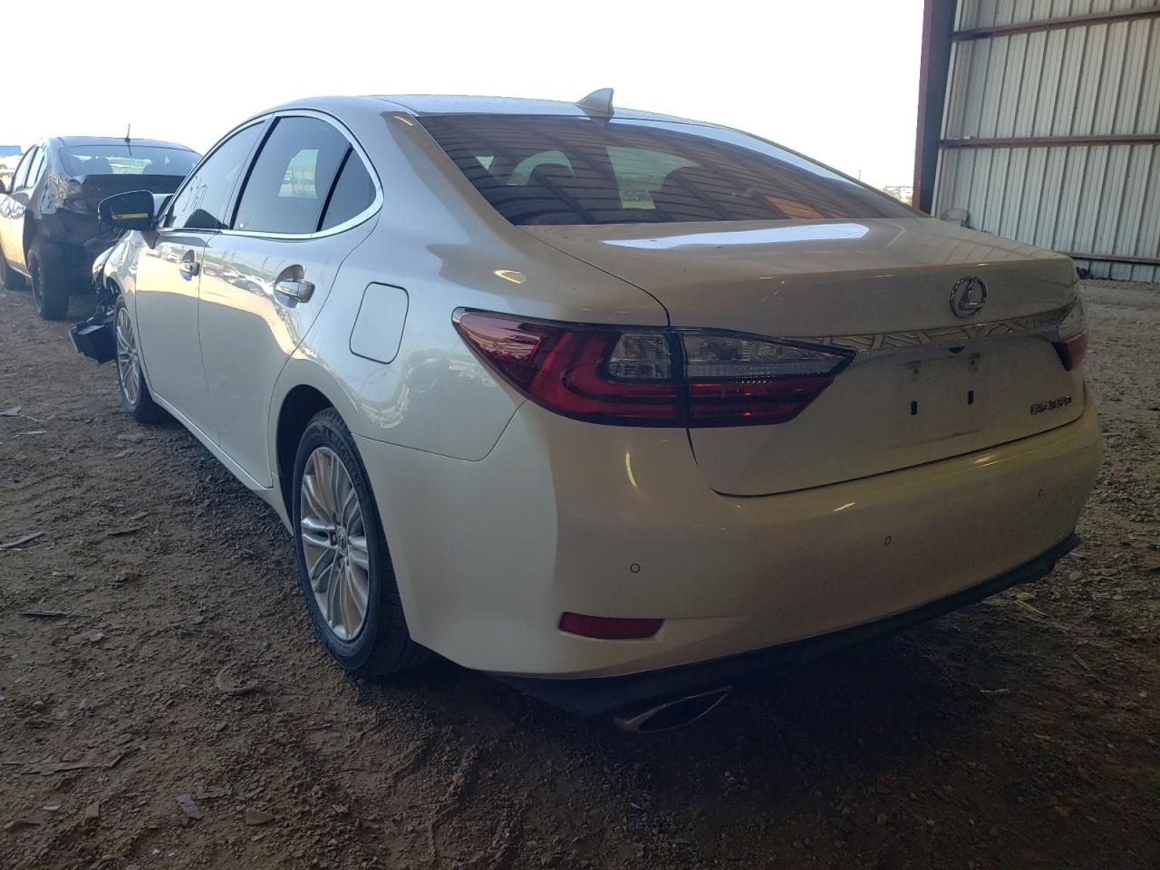 Photo 3 from auction – 2017 LEXUS ES 350 with VIN JTHBK1GGXH2252901