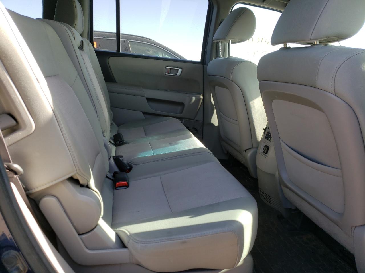 Photo 6 from auction – 2013 HONDA PILOT EX with VIN 5FNYF4H46DB026545