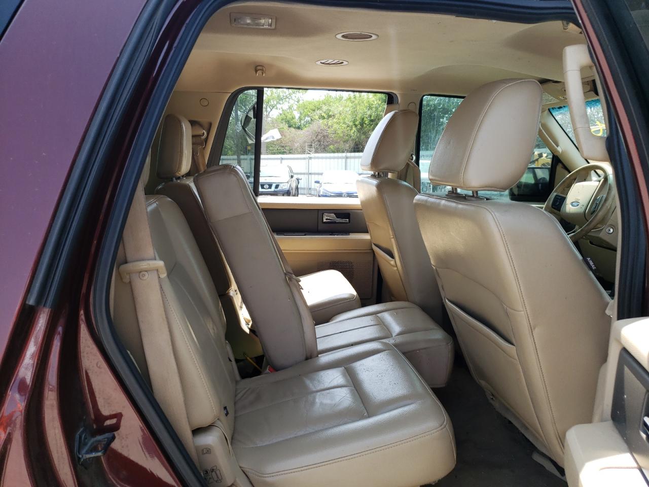 Photo 6 from auction – 2010 FORD EXPEDITION with VIN 1FMJU1F50AEA76478