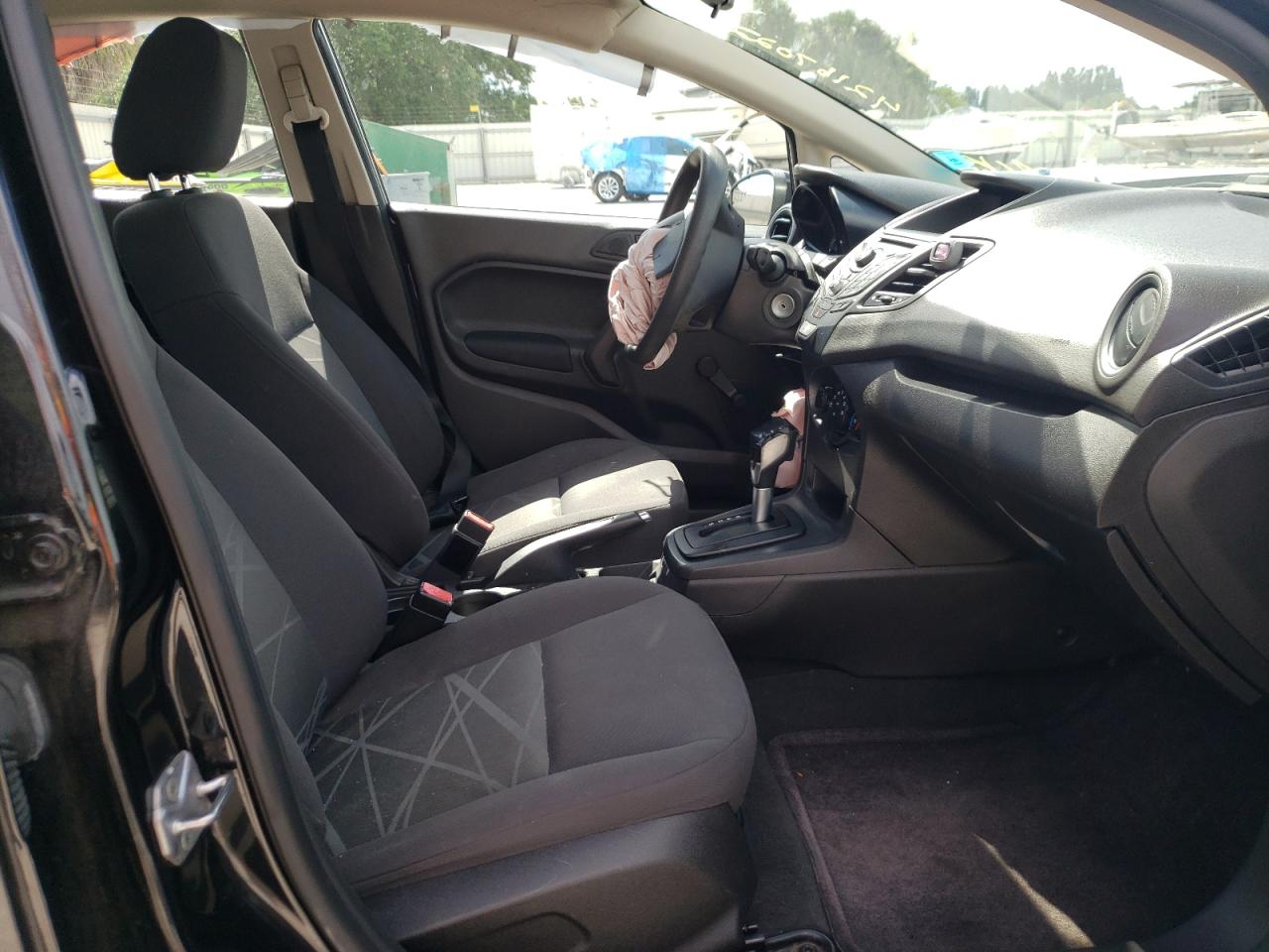 Photo 5 from auction – 2014 FORD FIESTA S with VIN 3FADP4AJ6EM190277