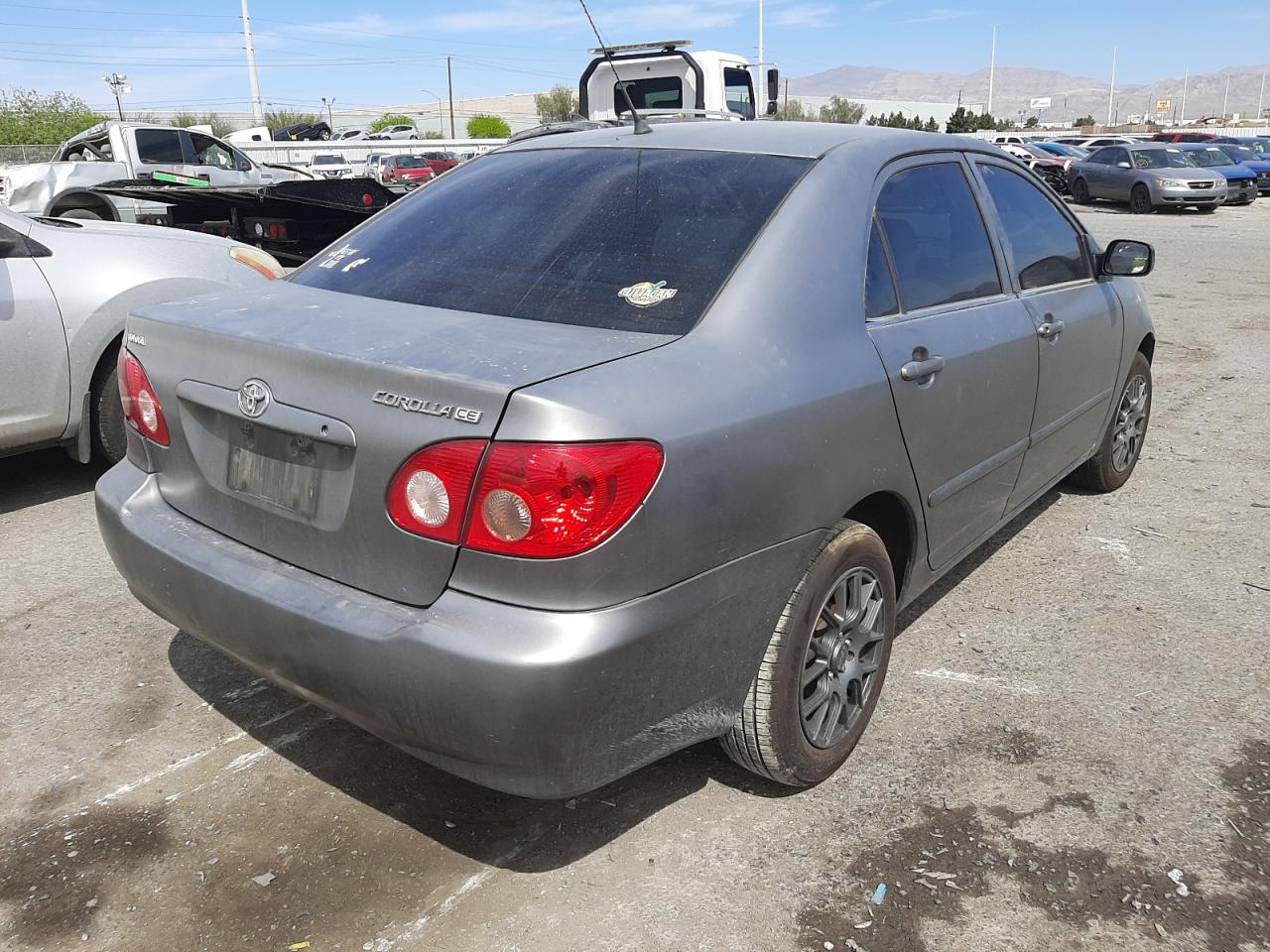 Photo 4 from auction – 2005 TOYOTA COROLLA CE with VIN 1NXBR32E05Z356565