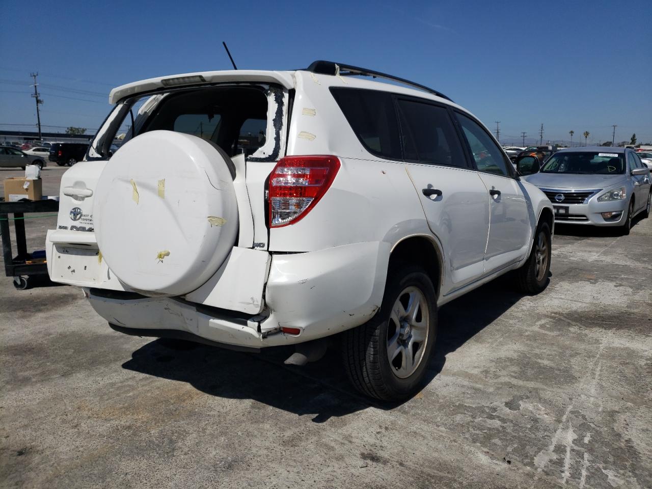 Photo 4 from auction – 2010 TOYOTA RAV4 with VIN JTMBF4DV0AD026158