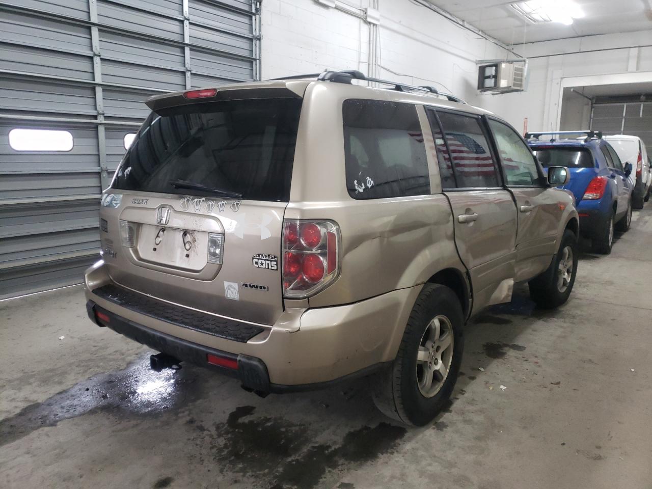 Photo 4 from auction – 2006 HONDA PILOT EX with VIN 2HKYF18546H501055