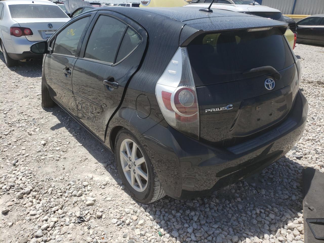 Photo 3 from auction – 2013 TOYOTA PRIUS C with VIN JTDKDTB37D1048472