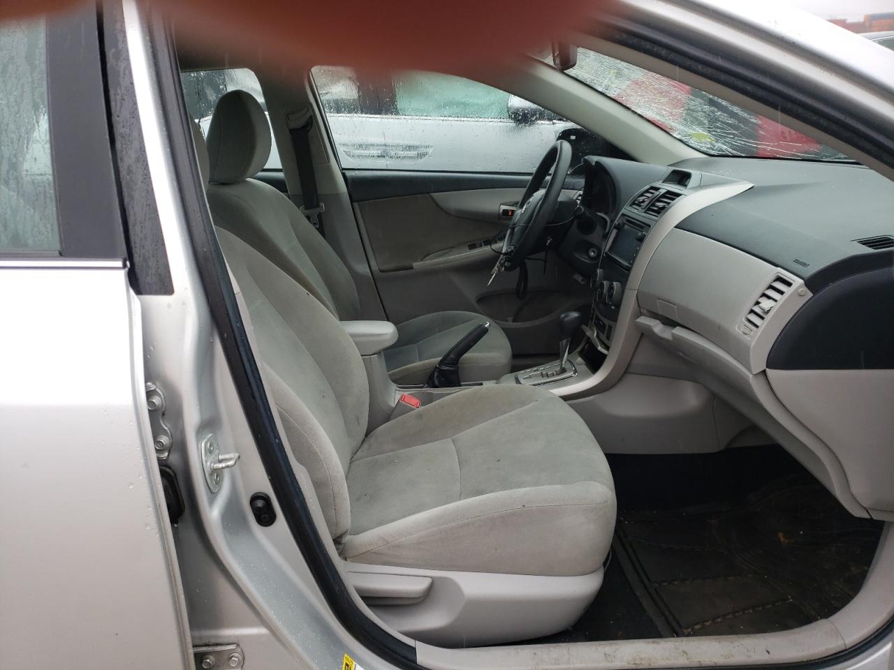 Photo 5 from auction – 2013 TOYOTA COROALLA with VIN 5YFBU4EE5DP206015