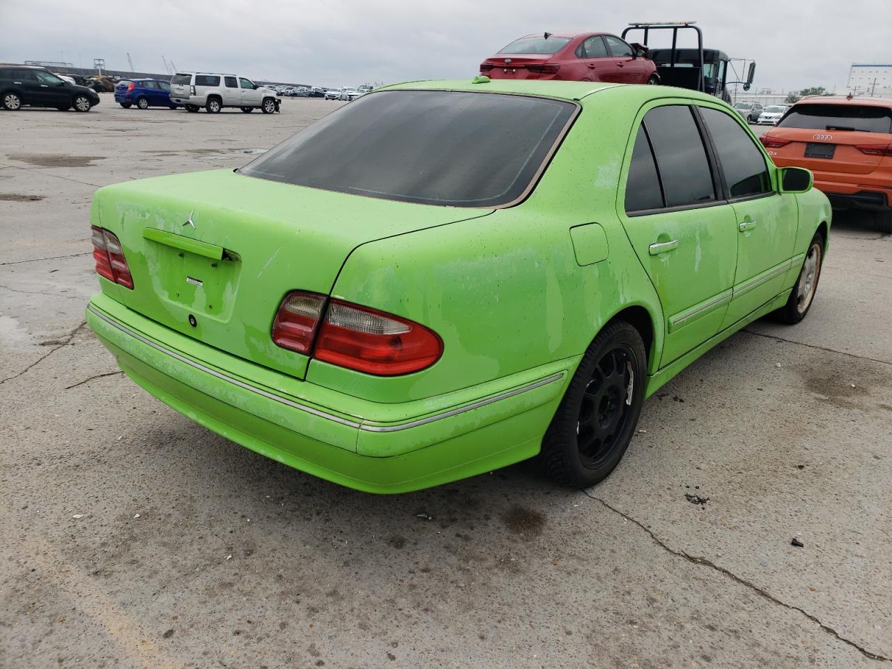 Photo 4 from auction – 2000 MERCEDES-BENZ E 430 with VIN WDBJF70J1YB066074