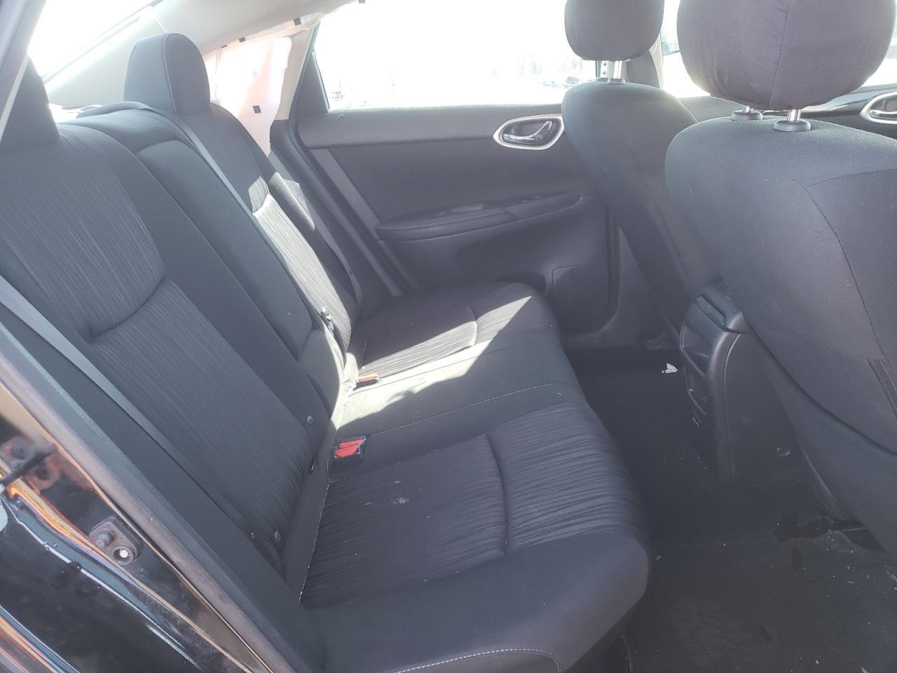 Photo 6 from auction – 2019 NISSAN SENTRA S with VIN 3N1AB7AP3KL628744