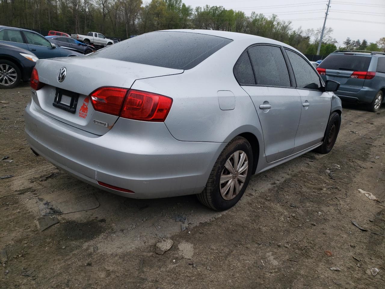 Photo 4 from auction – 2014 VOLKSWAGEN JETTA BASE with VIN 3VW2K7AJ4EM311273