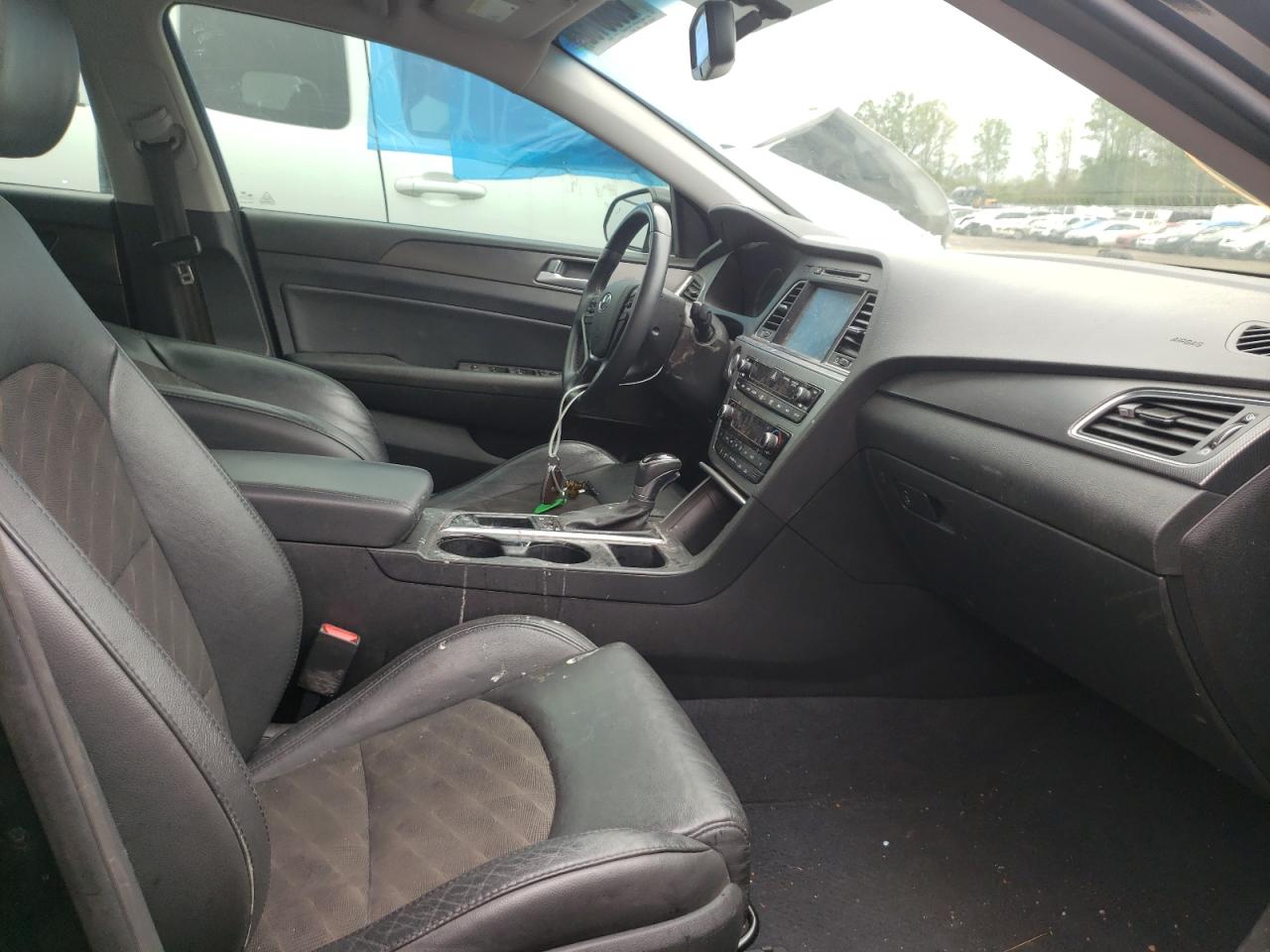 Photo 5 from auction – 2015 HYUNDAI SONATA SPO with VIN 5NPE34AF3FH063175