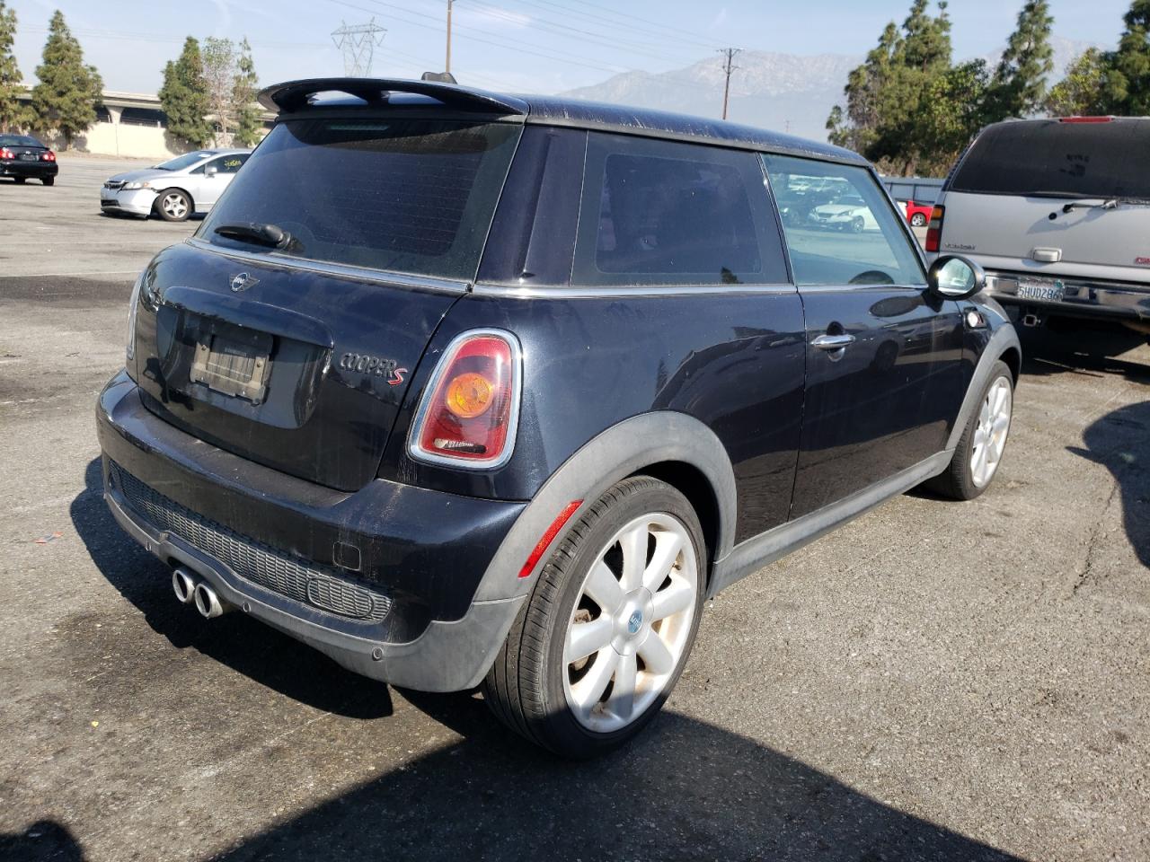 Photo 4 from auction – 2009 MINI COOPER S with VIN WMWMF73549TW81837