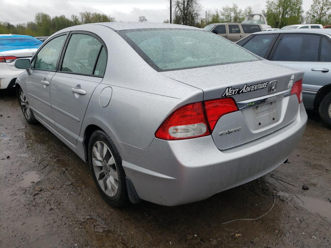 Photo 3 from auction – 2010 HONDA CIVIC EX with VIN 19XFA1F83AE042682