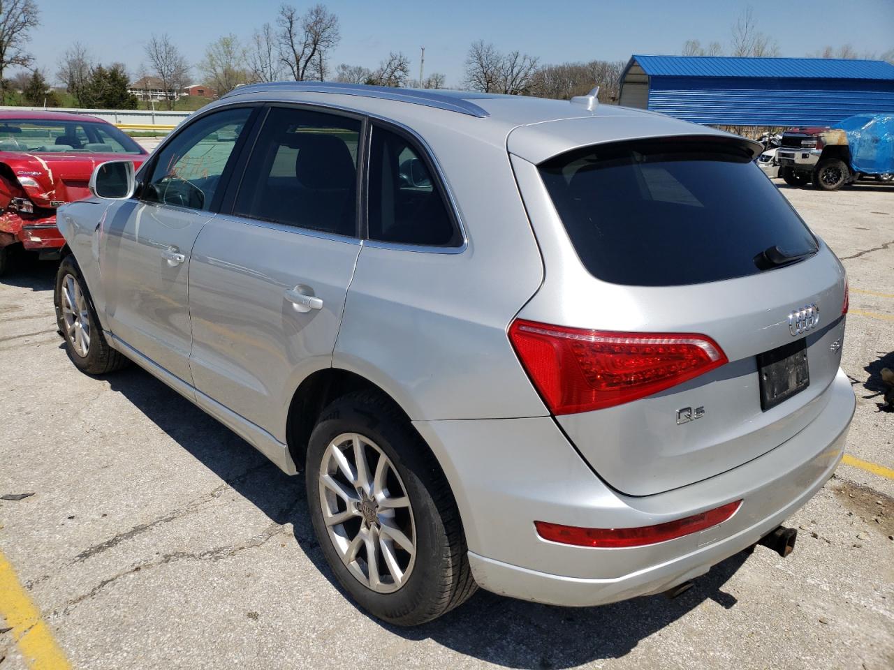 Фото 3 с аукциона – 2011 AUDI Q5 PREMIUM с VIN WA1LFAFPXBA047193