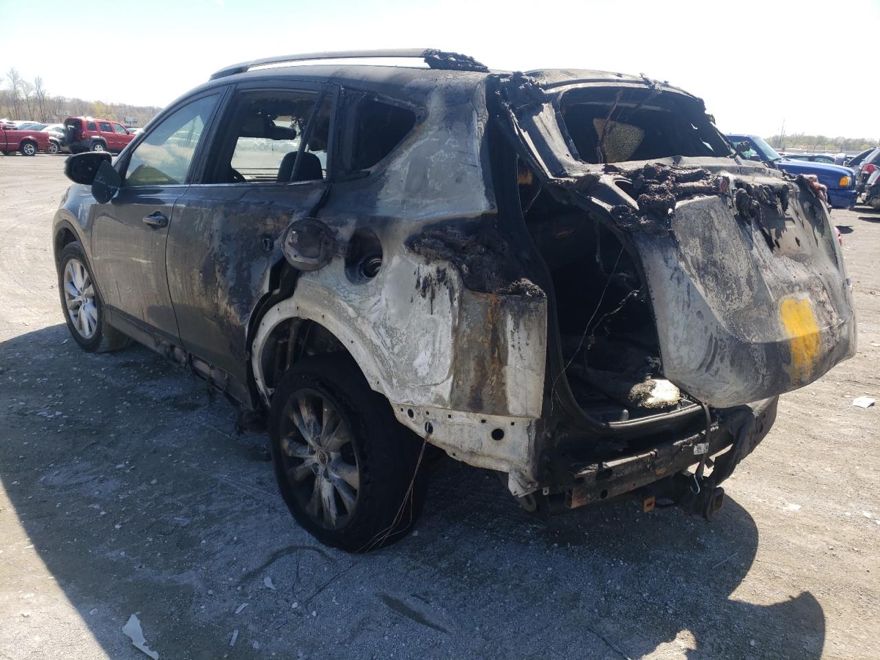 Photo 3 from auction – 2013 TOYOTA RAV4 LIMIT with VIN JTMDFREV3D5001077