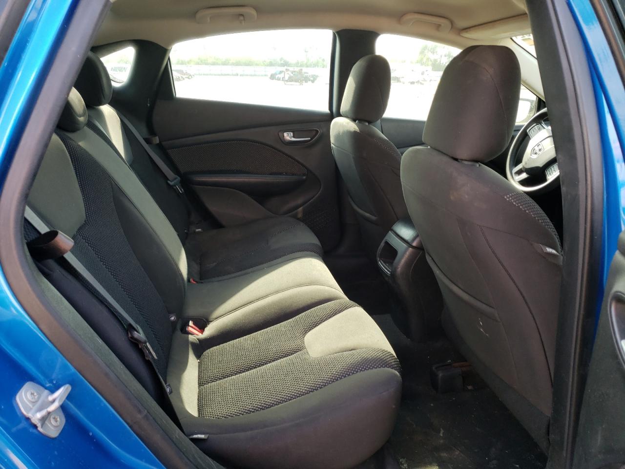 Photo 6 from auction – 2015 DODGE DART SE with VIN 1C3CDFAA4FD378324