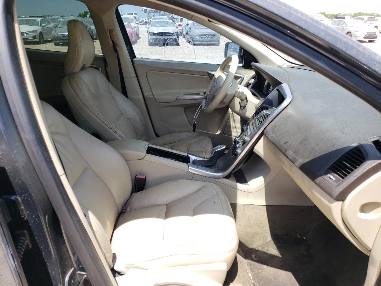 Photo 5 from auction – 2013 VOLVO XC60 3.2 with VIN YV4952DL7D2428244