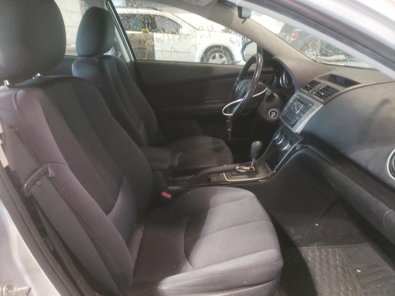 Photo 5 from auction – 2011 MAZDA 6 I with VIN 1YVHZ8CH4B5M02239