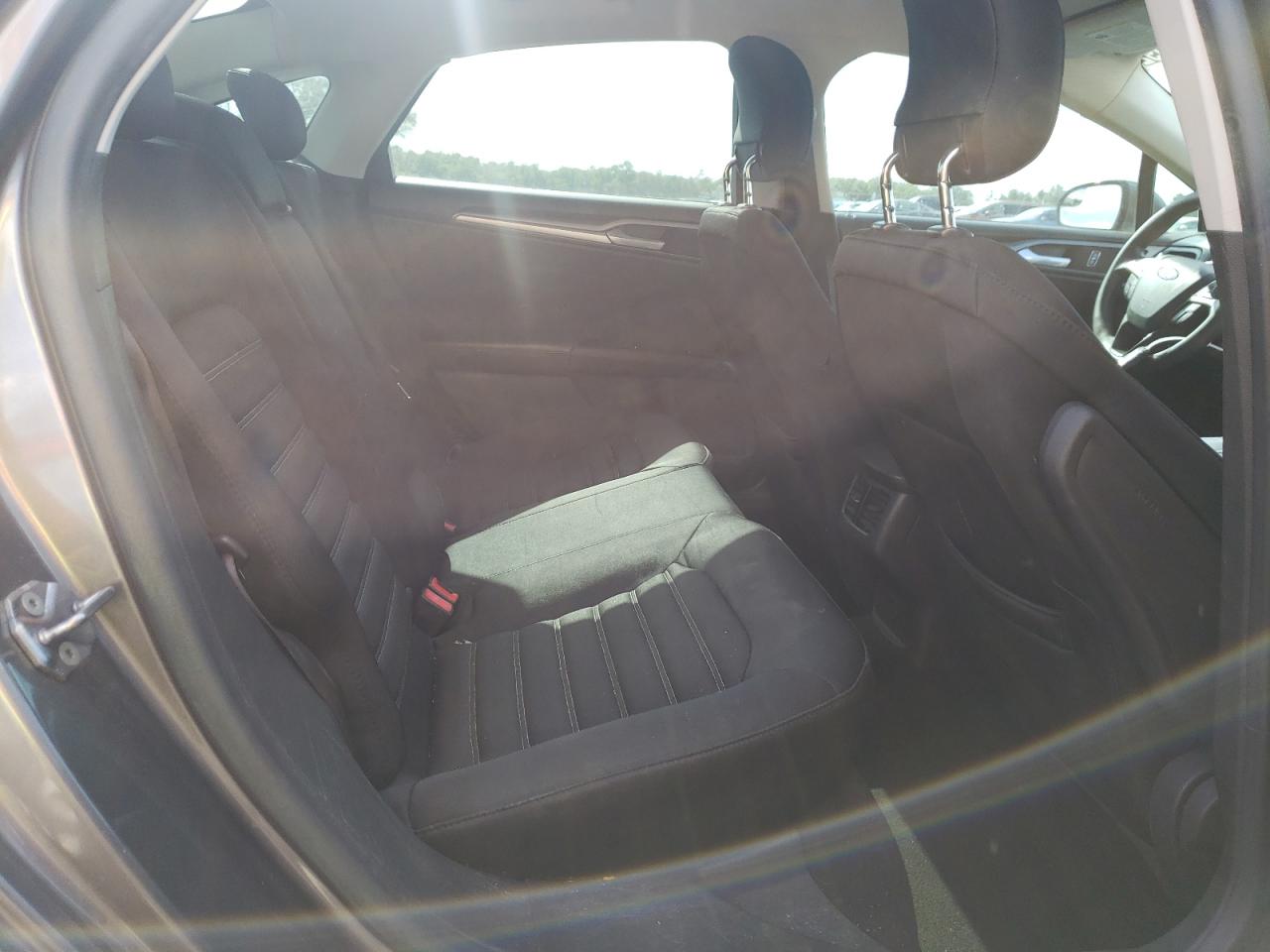 Photo 6 from auction – 2013 FORD FUSION SE with VIN 3FA6P0H73DR227833