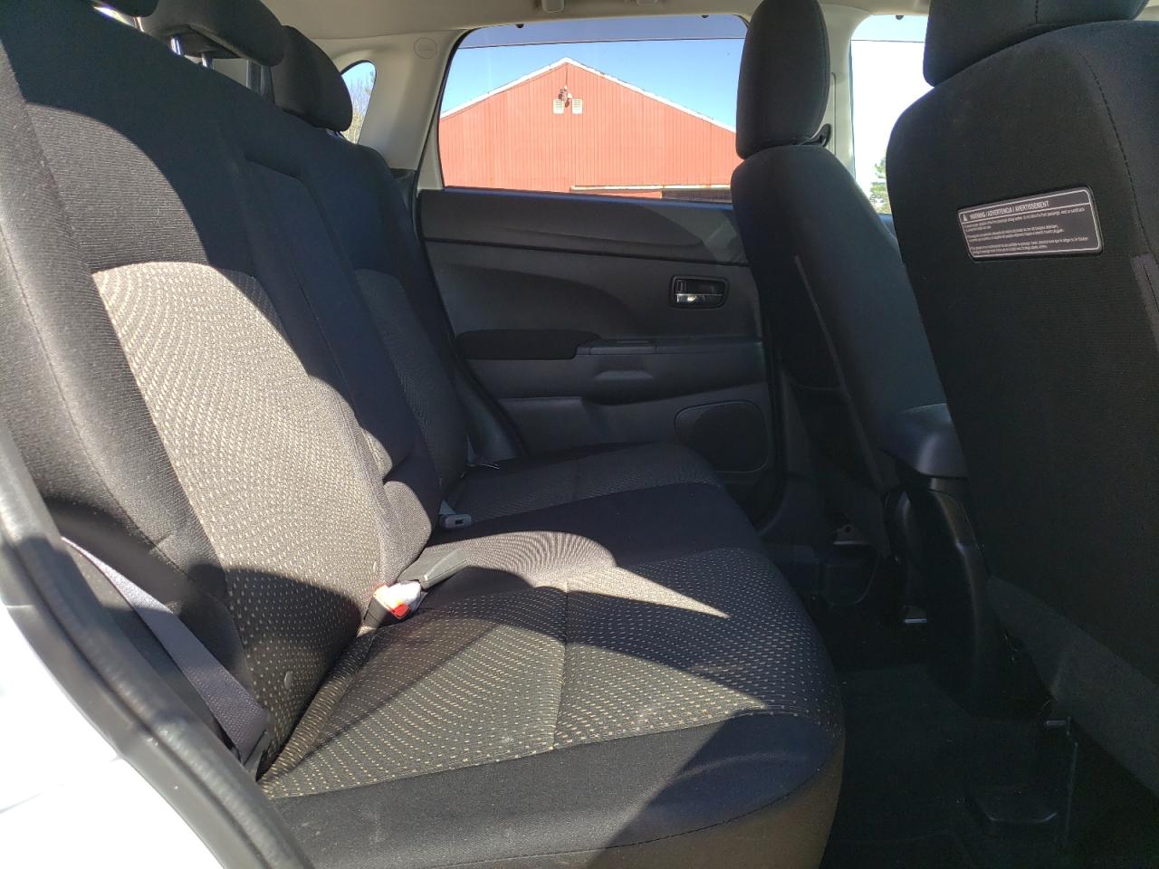 Фото 6 с аукциона – 2016 MITSUBISHI OUTLANDER с VIN JA4AR3AUXGZ024061