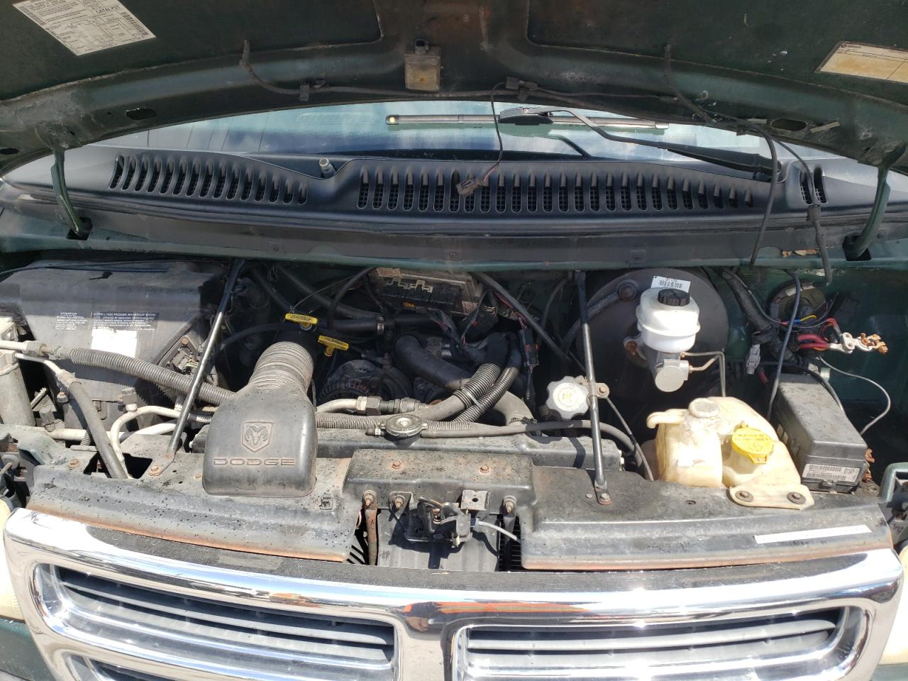 Photo 7 from auction – 2002 DODGE RAM VAN B1 with VIN 2B6HB11Y52K130689