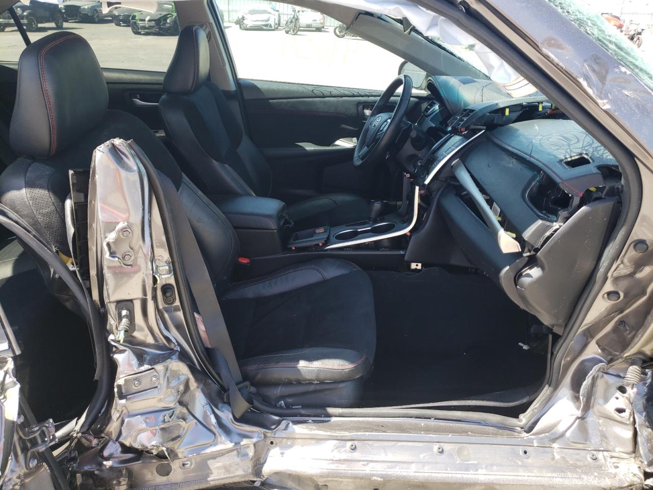 Photo 5 from auction – 2017 TOYOTA CAMRY LE with VIN 4T1BF1FK6HU267634