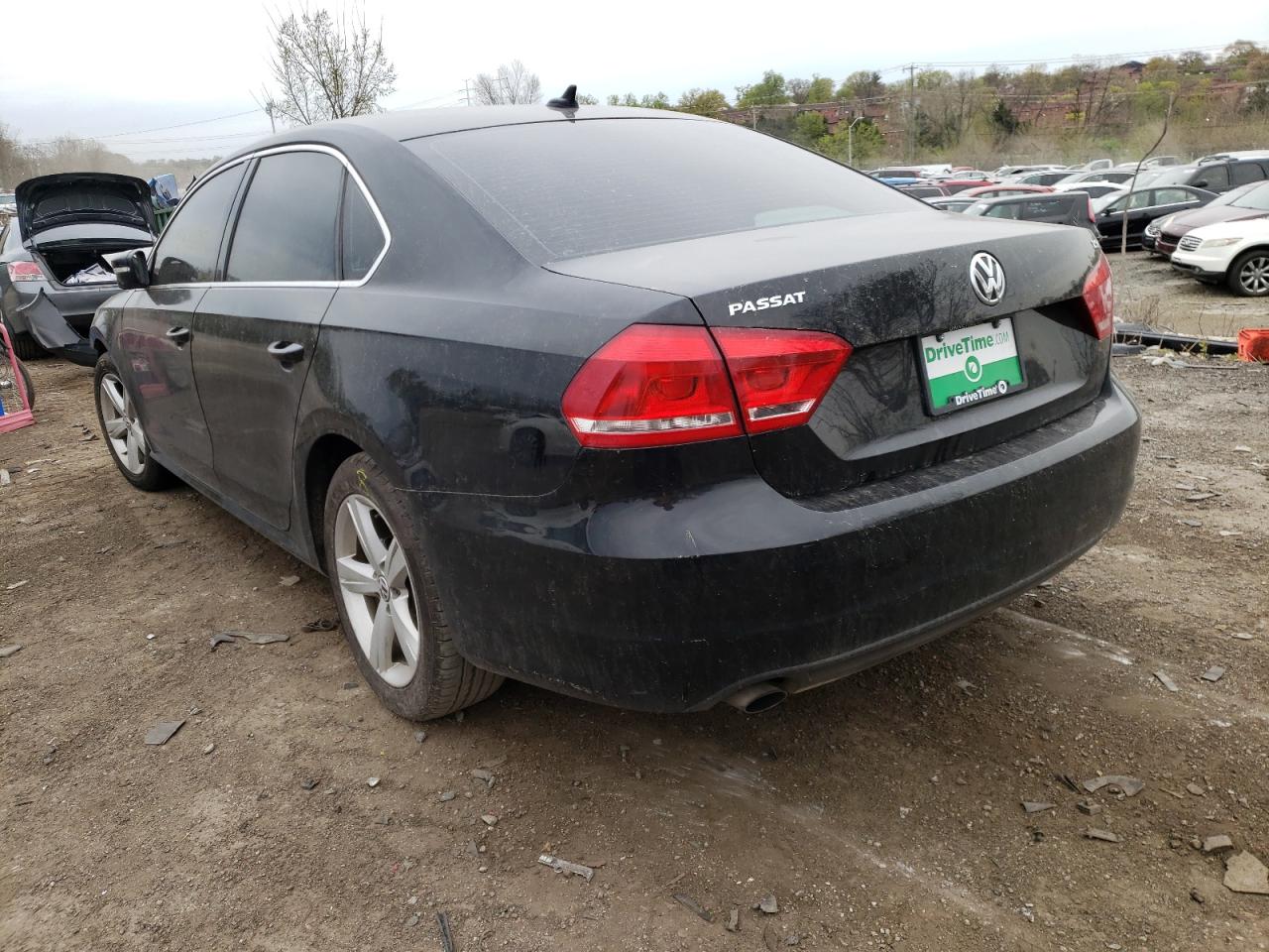 Photo 3 from auction – 2015 VOLKSWAGEN PASSAT S with VIN 1VWAT7A36FC075643
