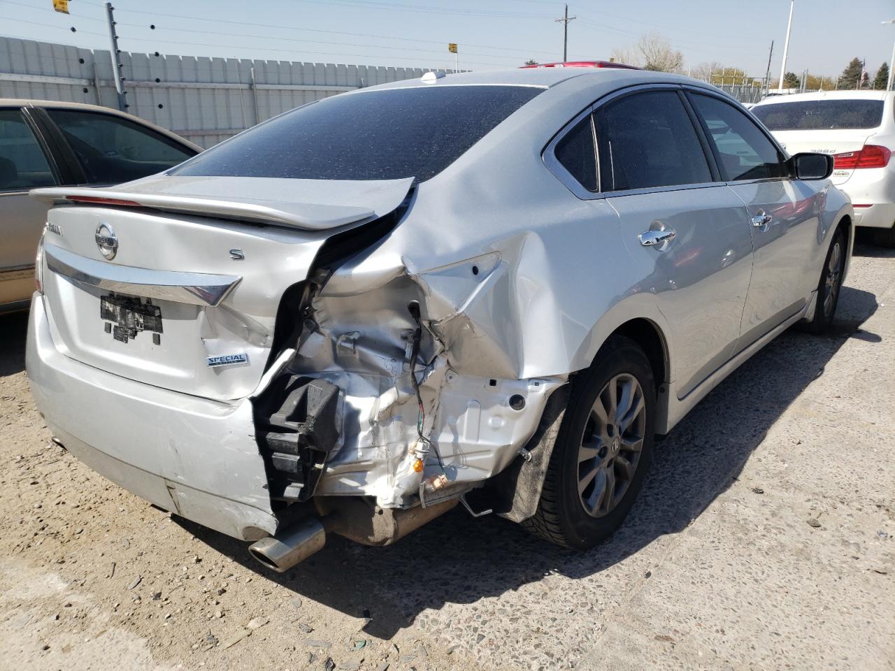 Photo 4 from auction – 2015 NISSAN ALTIMA 2.5 with VIN 1N4AL3AP3FC473560