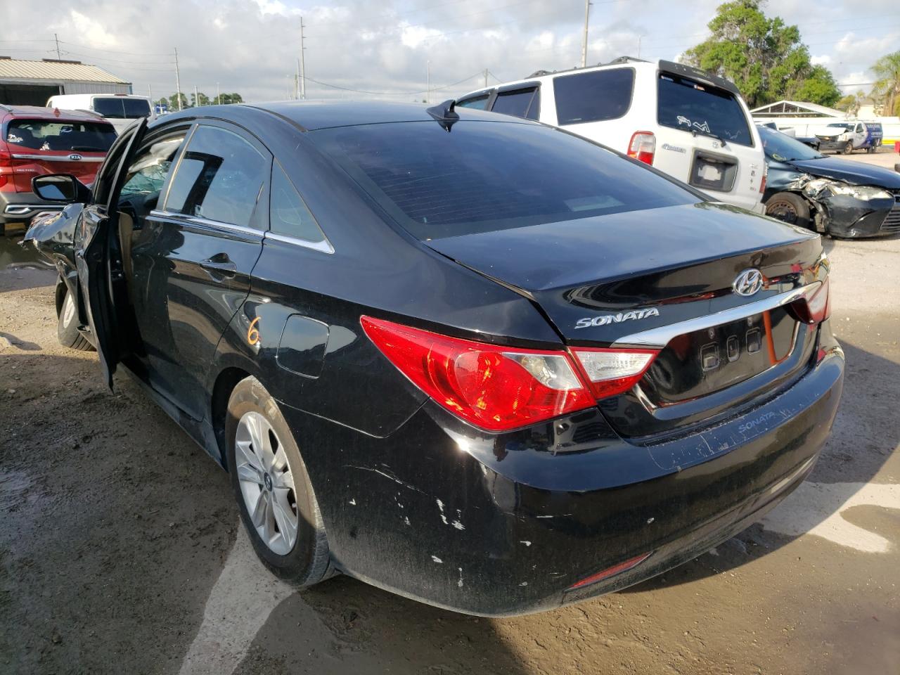 Photo 3 from auction – 2012 HYUNDAI SONATA GLS with VIN 5NPEB4AC8CH399117