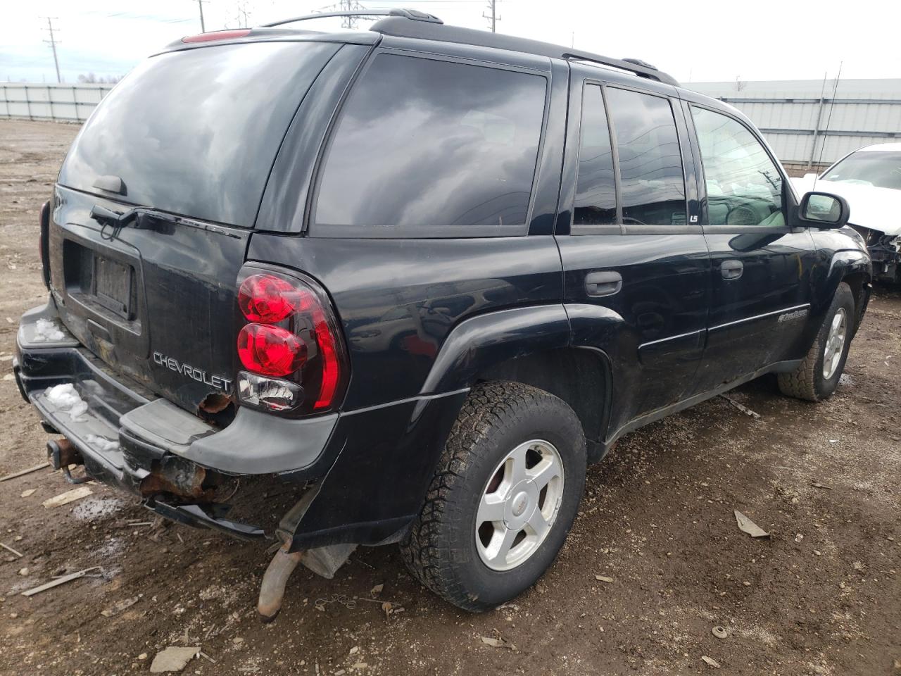Photo 4 from auction – 2002 CHEVROLET TRAILBLAZE with VIN 1GNDT13S422252537