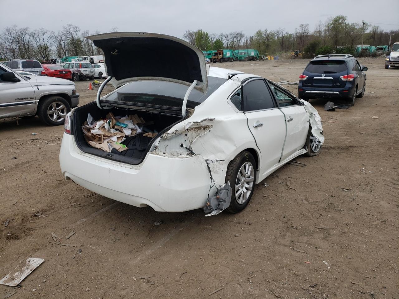 Photo 4 from auction – 2015 NISSAN ALTIMA 2.5 with VIN 1N4AL3AP1FN891264