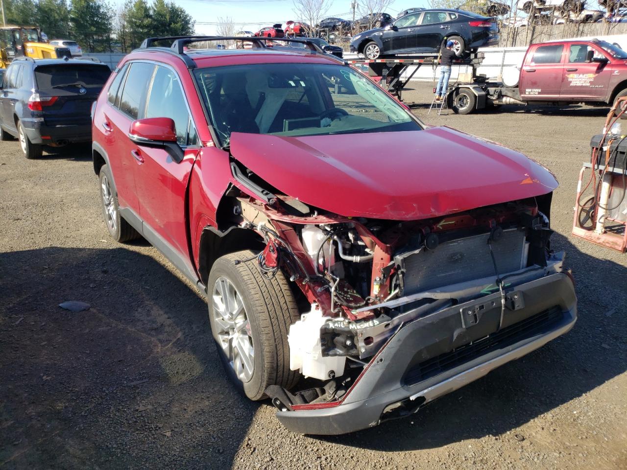 Photo 1 from auction – 2019 TOYOTA RAV4 LIMIT with VIN 2T3N1RFV5KC042996