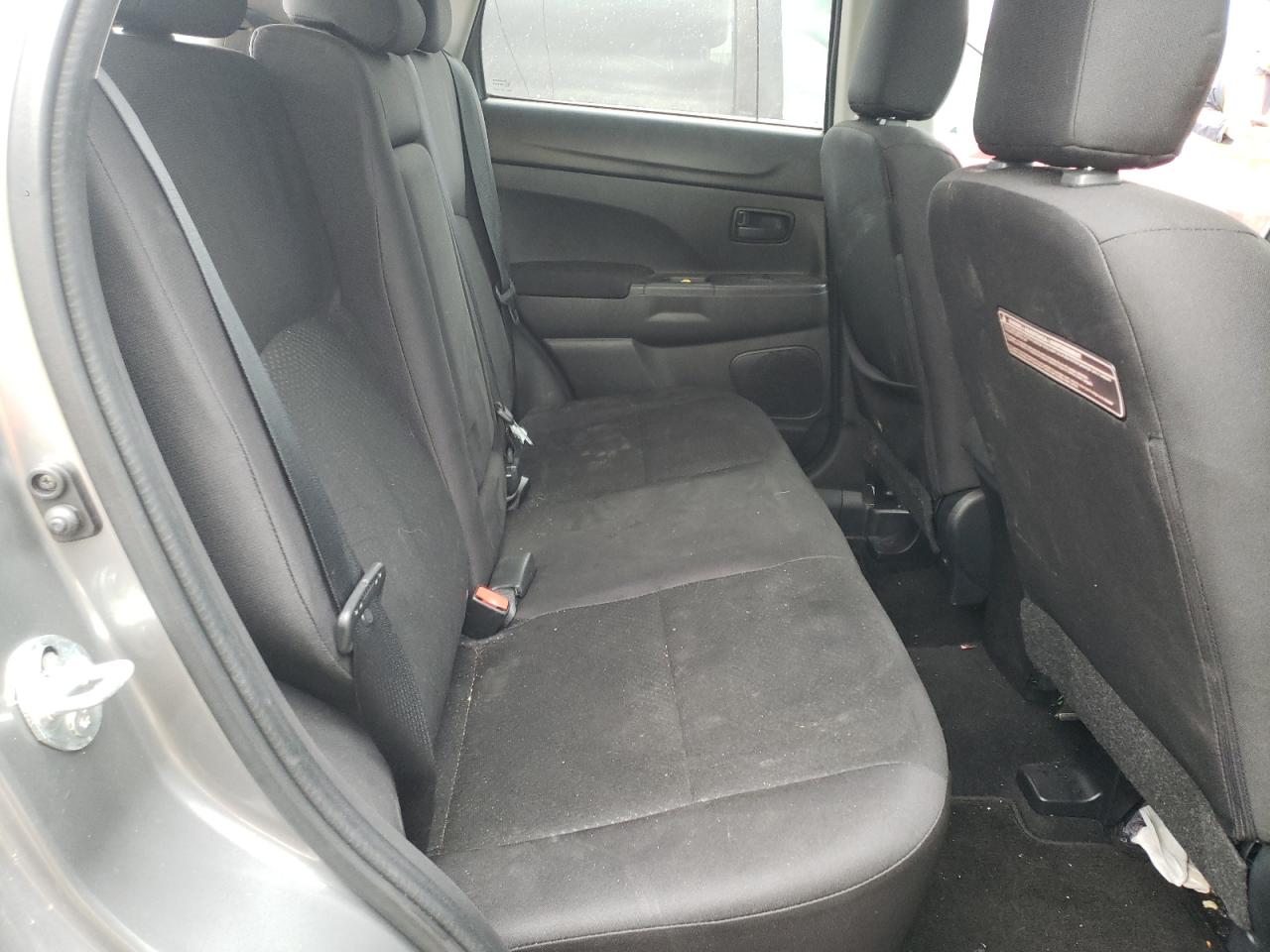 Photo 6 from auction – 2015 MITSUBISHI OUTLANDER with VIN 4A4AR3AU7FE003348