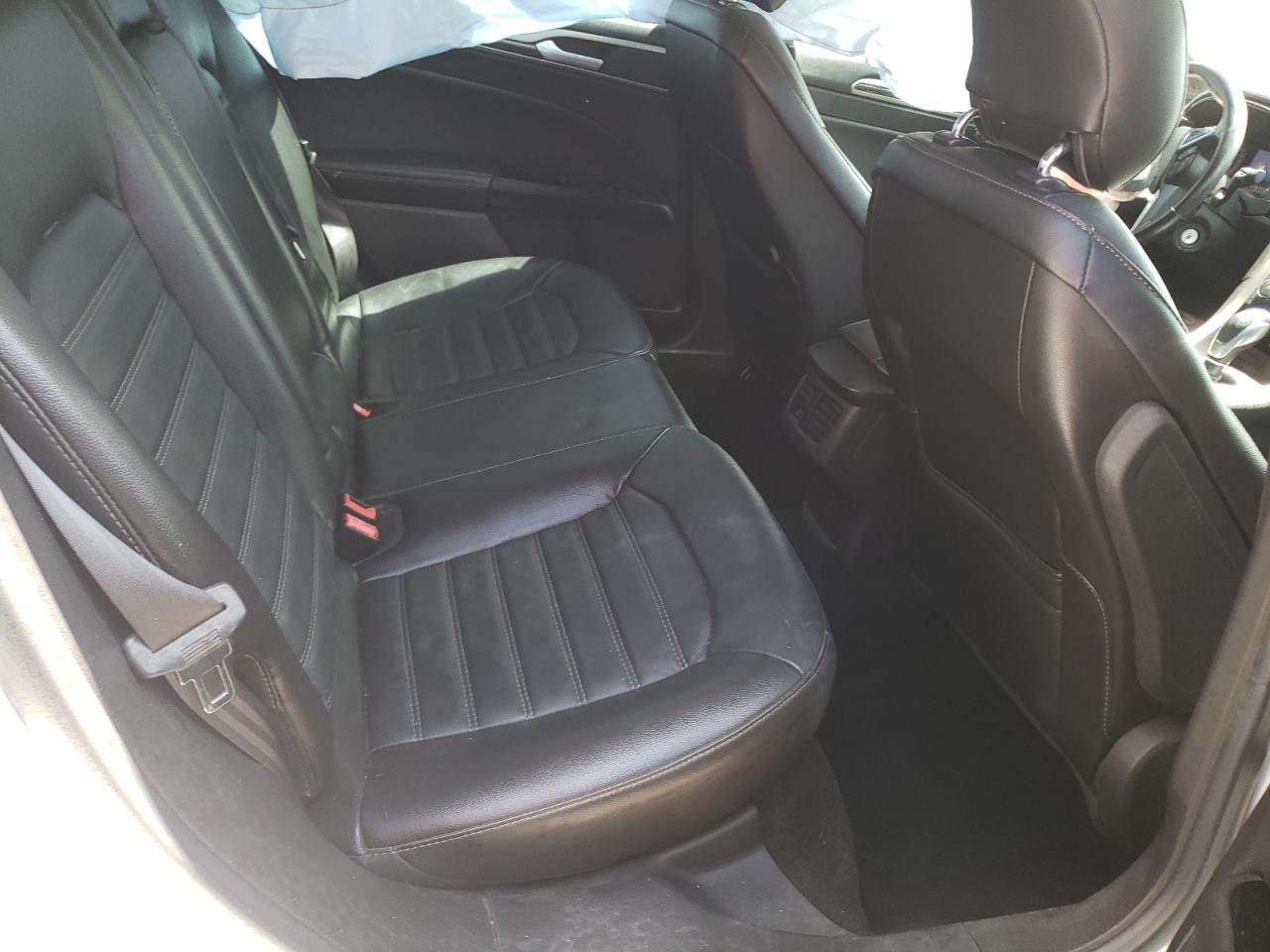 Photo 6 from auction – 2013 FORD FUSION SE with VIN 3FA6P0HR4DR184847