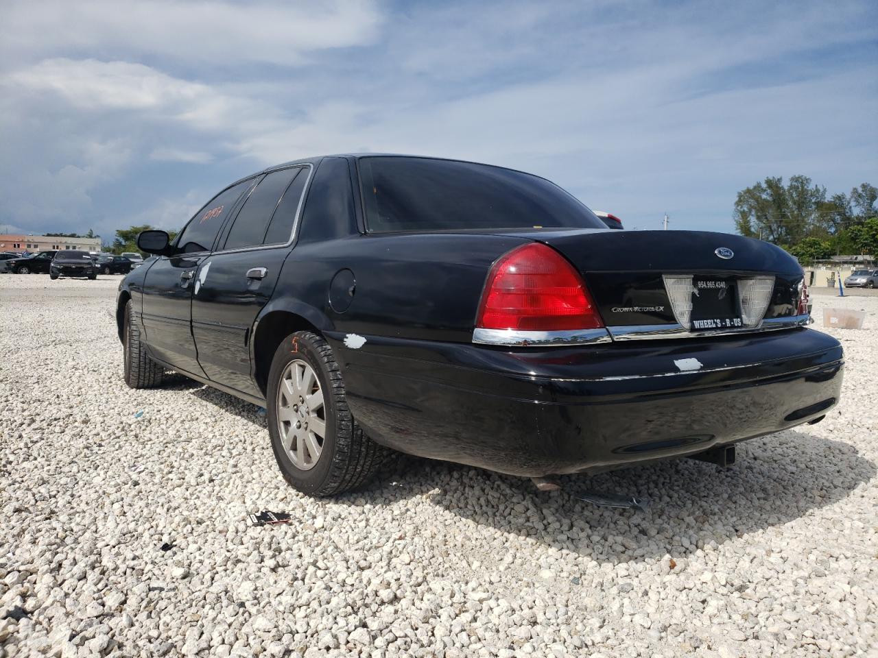 Photo 12 from auction – 2007 FORD CROWN VICT with VIN 2FAHP74V27X131090